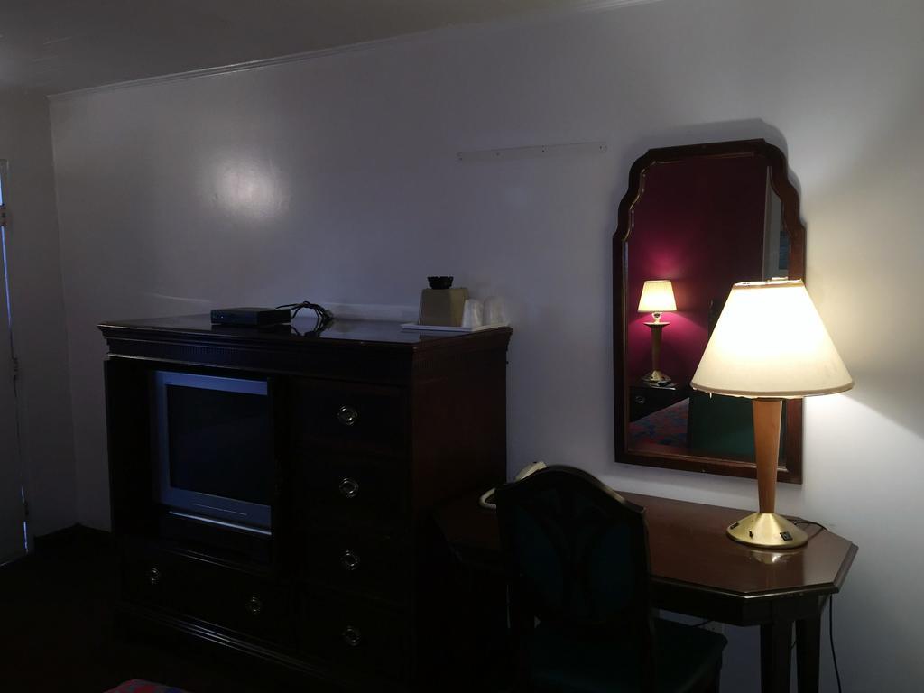 Budget Inn Wrightstown 外观 照片